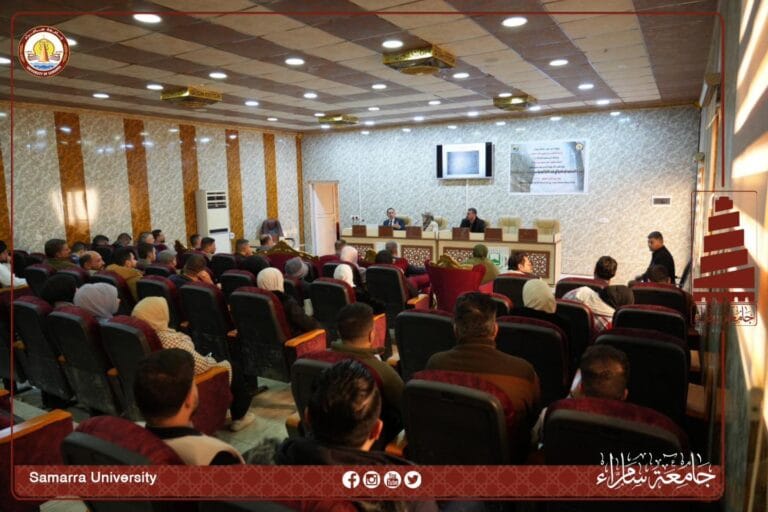 A seminar at the University of Samarra’s Archaeology Department discusses the architecture of the Quwwat-ul-Islam Mosque in India