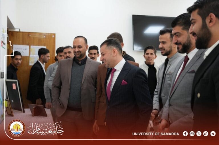 The College of Administration and Economics organizes an art exhibition of plastic painting